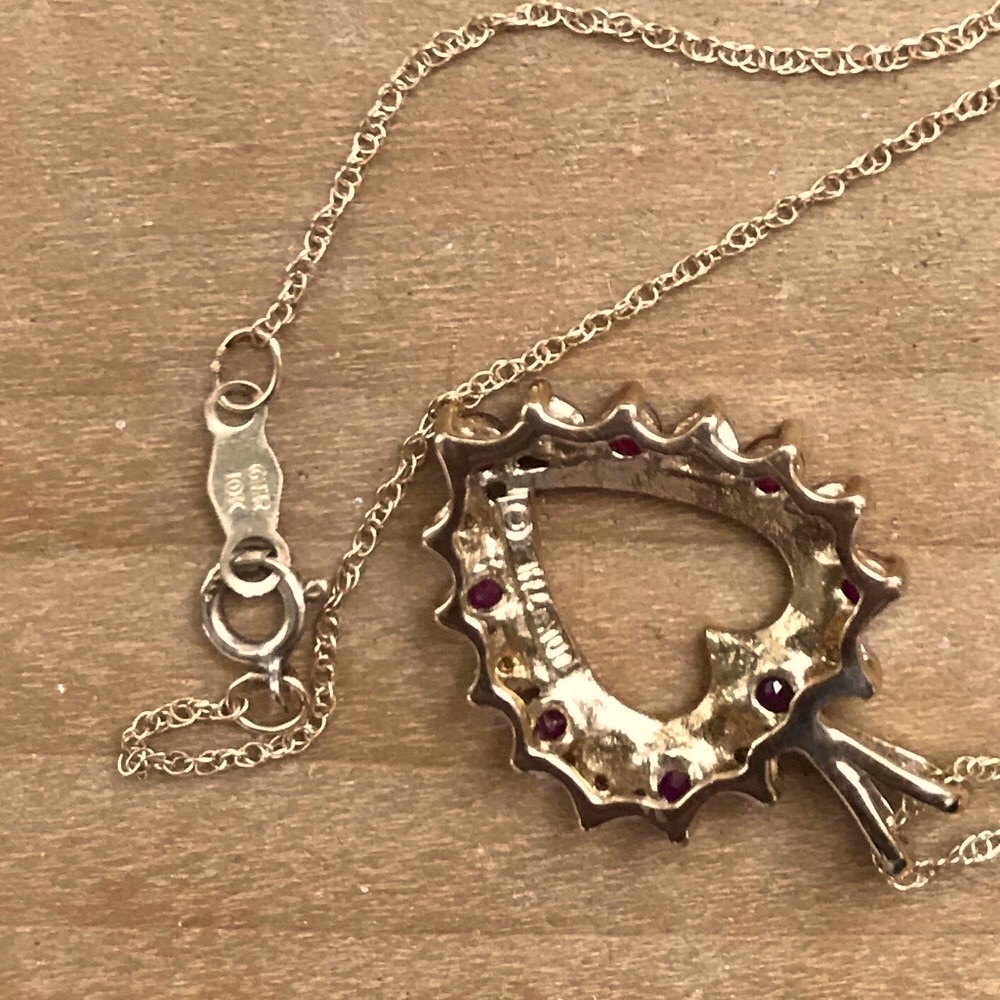 Dainty 10k Gold Necklace and Heart Pendant - Picture 4 of 4